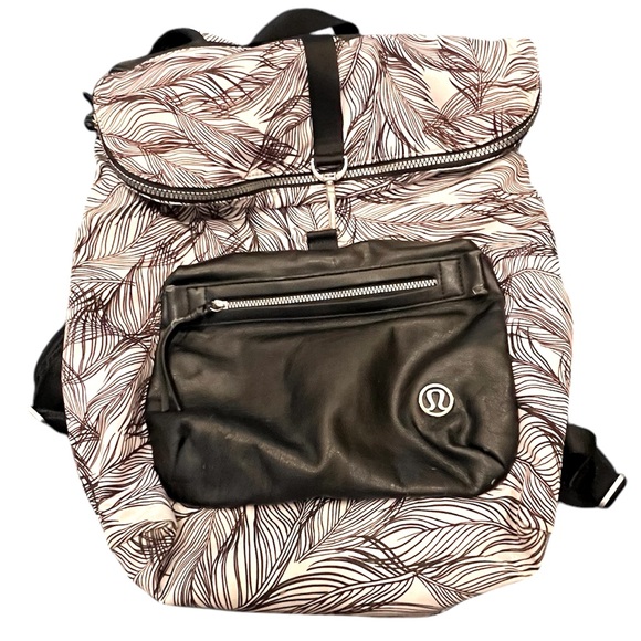 Lululemon Kickin It Sketchy Palms Black and White Backpack - Picture 11 of 15